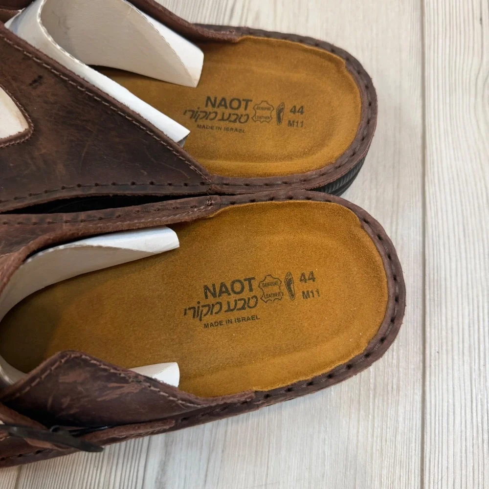 NEW Naot Mikael Crazy Horse Leather Sandals Brown Two Strap Slides Men EU 44 M11